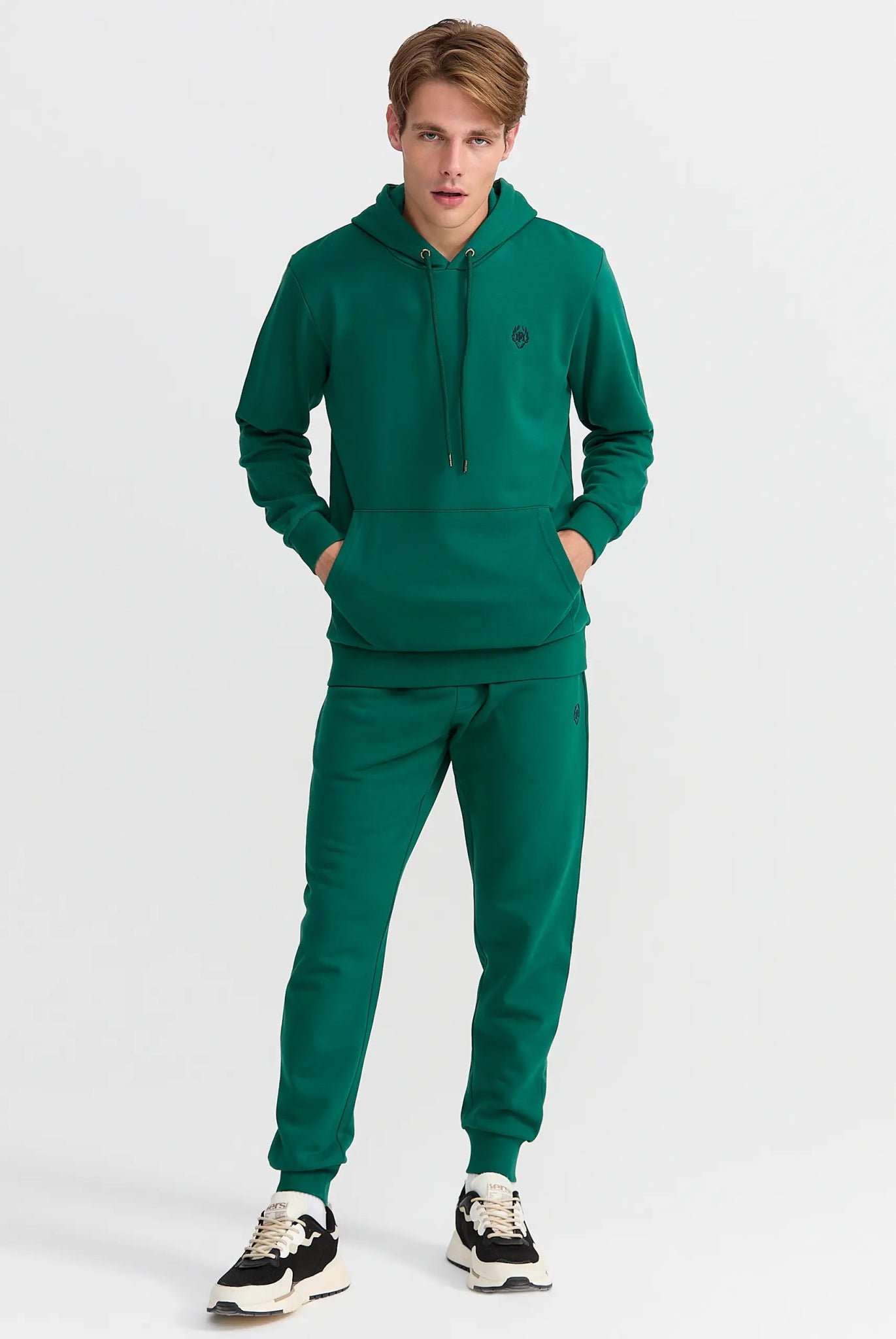 Wilson : Pantalon de survêtement Brodé du Logo Emblématique - Image 17